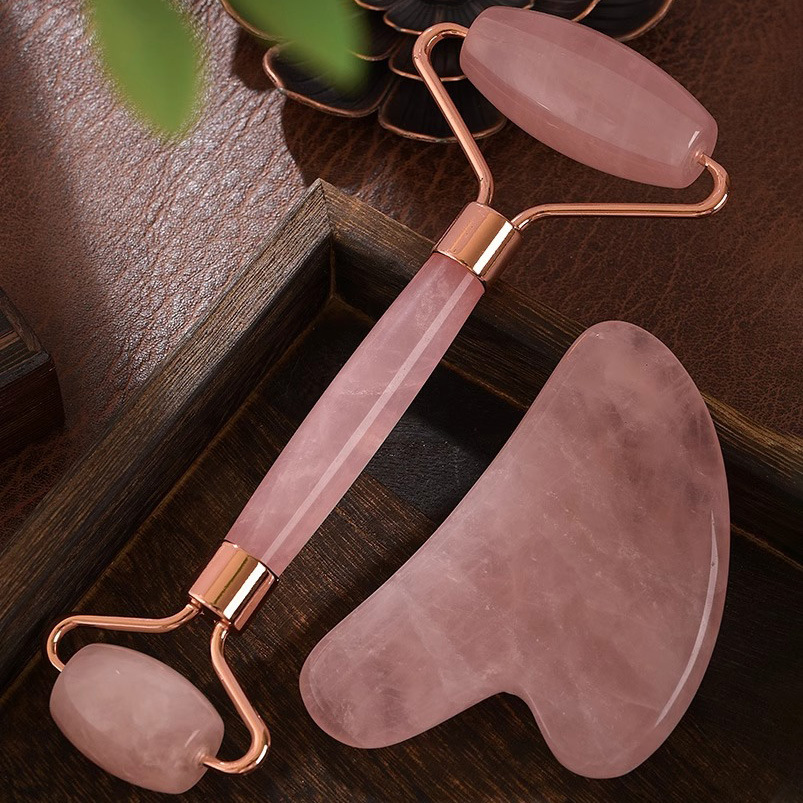Kit Massaggiatore Viso con Rul - Gua Sha Tool Rose Quartz recensione e prezzo